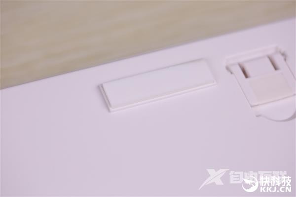 赛睿APEX M260机械键盘开箱：冰火两重天