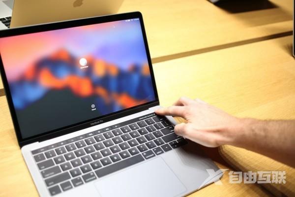 新MacBook Pro装Windows 10,结果悲剧了