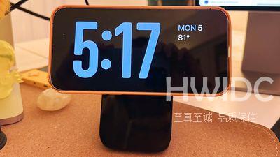 iOS 17 的待机模式将正在充电的 iPhone 变成家庭集线器